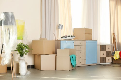 Boxes and moving truck for removals in Honoroak