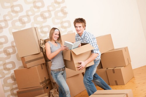 Residential packing service setup in Honoroak home